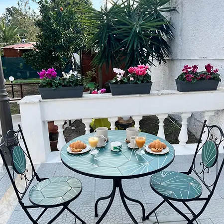 Vesuvioserenity- B&B With Breakfast & Free Parking Couette-café